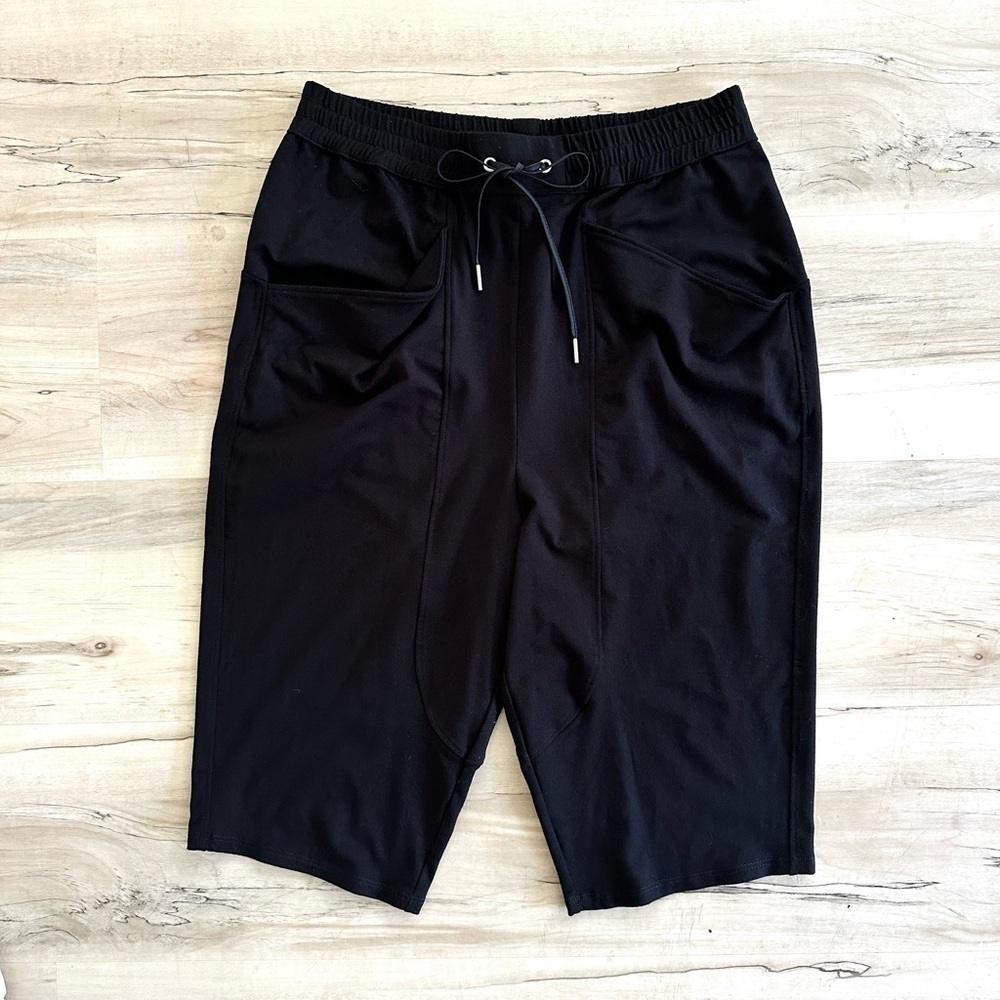 HELMUT Lang black draped pocket pull string Bermuda shorts
